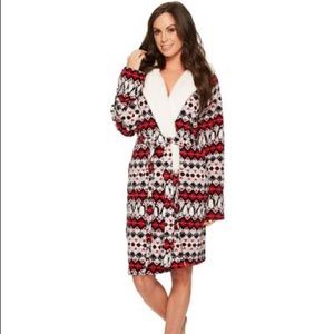 Vera Bradley Playful Penguins Red Plush Robe S/M